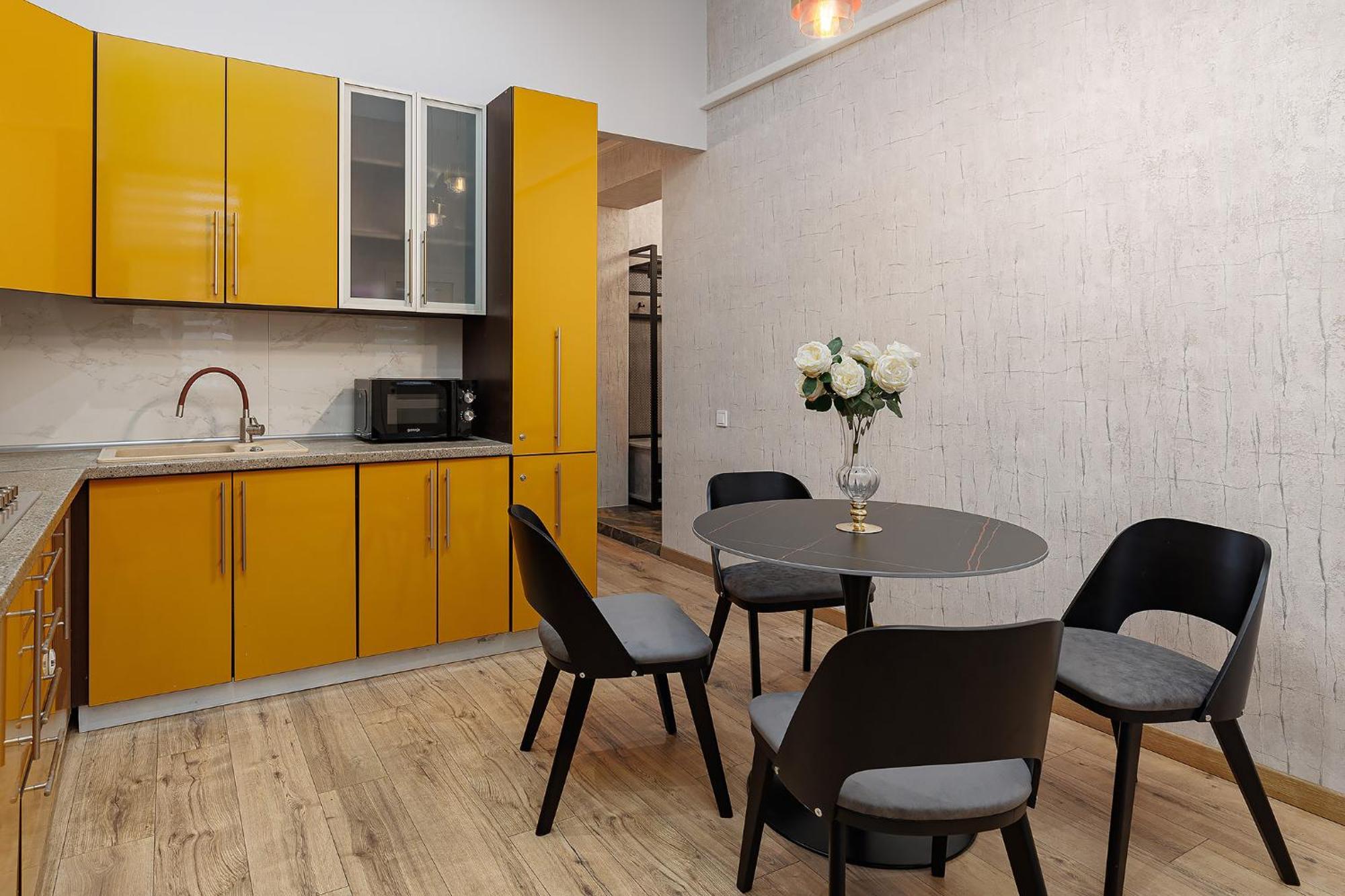 2 - Bedroom Apartments Galicia Lviv Exterior foto